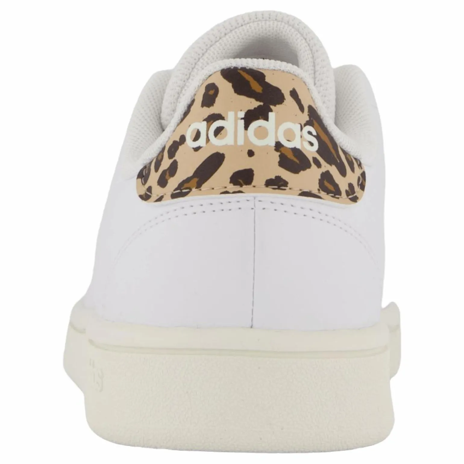 Advantage Base Shoes Cloud White / Cloud White / Magic Beige