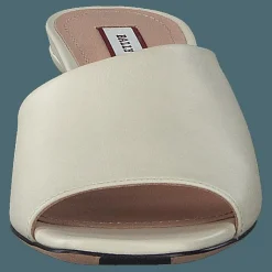 Carin 45 008, Bone 15