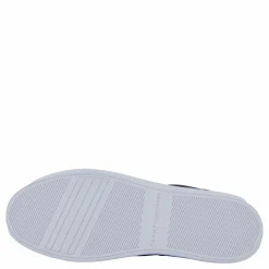 Essential Court Sneaker Black