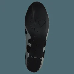 Eve Fester White/black