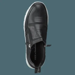 Hedvig Sauvage / Nero