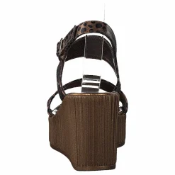 Leoonora5060 Light Chestnut