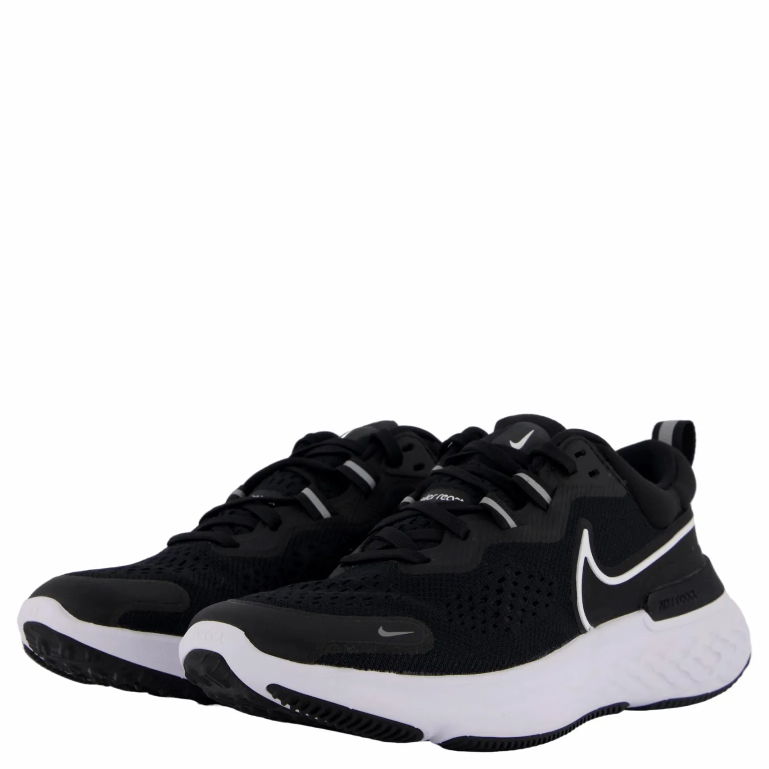 React Miler 2 White/Black