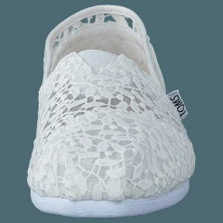 Seasonal Classics White Lace Leaves