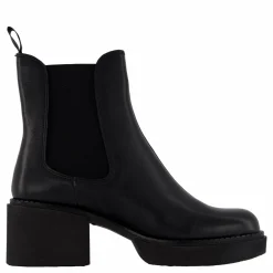 Selma Chelsea Boots Black