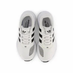 Swift Run Rf Ftwr White/core Black/ftwr Whi