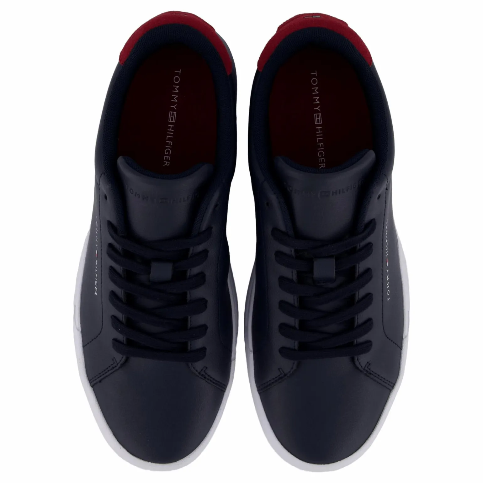 Th Court Leather Grain Ess Desert Sky