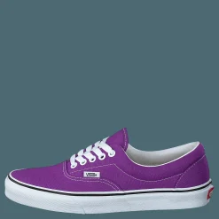 Ua Era Dewberry/true White